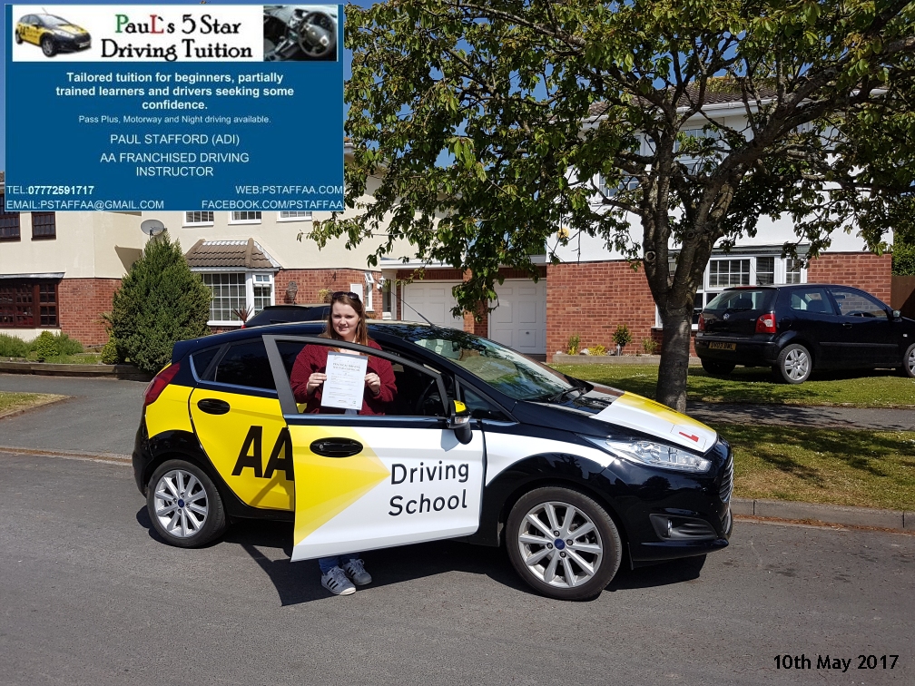 First time Test Pass pupil Chloe Robinson with Pauls 5 Star Driving Tuition